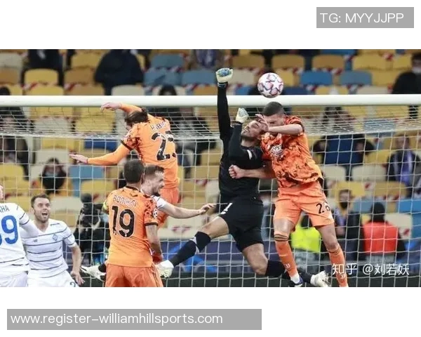 杭州排球队排球战术与欧冠足球进攻体系的深度解析与对比 杭州排球队排球战术与欧冠足球进攻体系的深度解析与对比